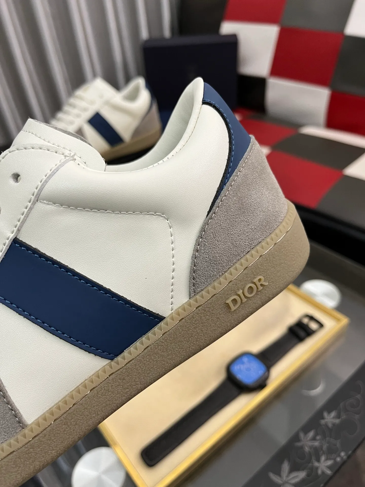 Men's shoes💰380⌚️⌚️[Dior] Dior's new men's genuine leather casual shoes, the highest version on the market, any comparison is welcome🆚! The original leather has excellent texture and is super high-end! Fetal sheep net lining imported from Italy, removable pad! Luxurious materials and fine workmanship, highly recommended! Code number: 38-44